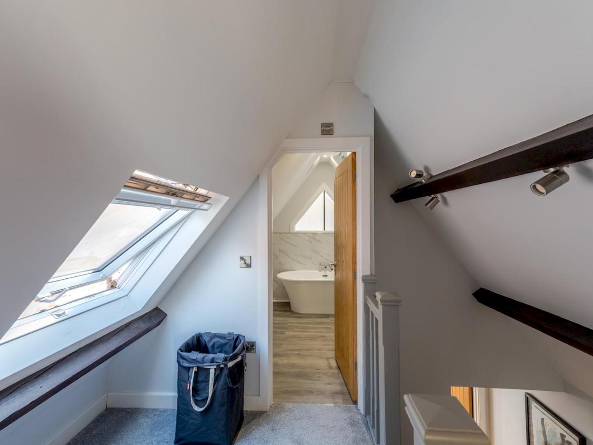 Pass The Keys Dahlia Contemporary Town Centre Apartment Shrewsbury Exteriér fotografie